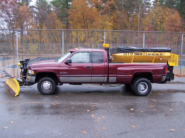 Dodge Ram 3500 2001 photo 2