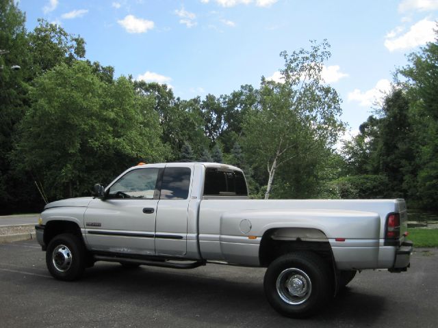 Dodge Ram 3500 2001 photo 1
