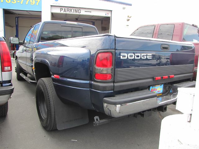 Dodge Ram 3500 2001 photo 1
