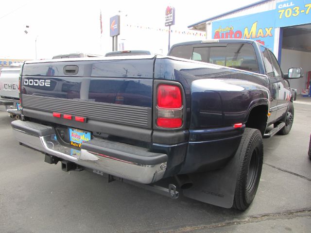 Dodge Ram 3500 2001 photo 2