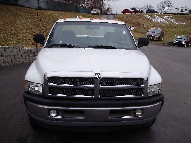 Dodge Ram 3500 2001 photo 4