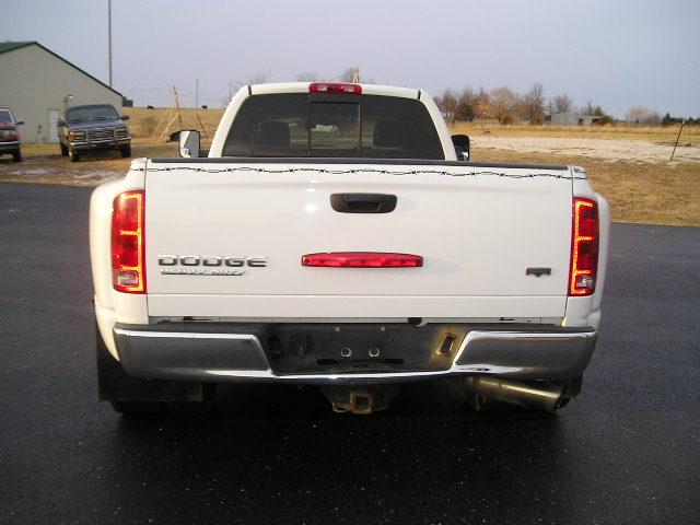 Dodge Ram 3500 2003 photo 4
