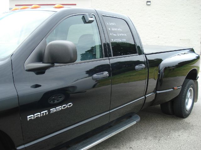 Dodge Ram 3500 2003 photo 3