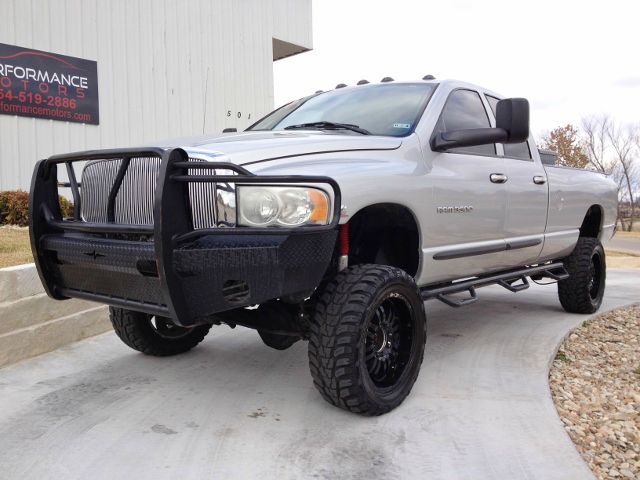Dodge Ram 3500 2004 photo 4