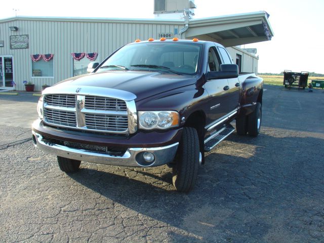Dodge Ram 3500 2004 photo 0
