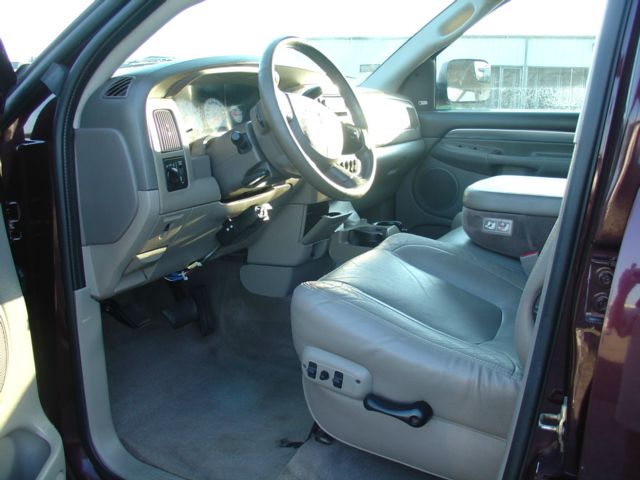 Dodge Ram 3500 2004 photo 1