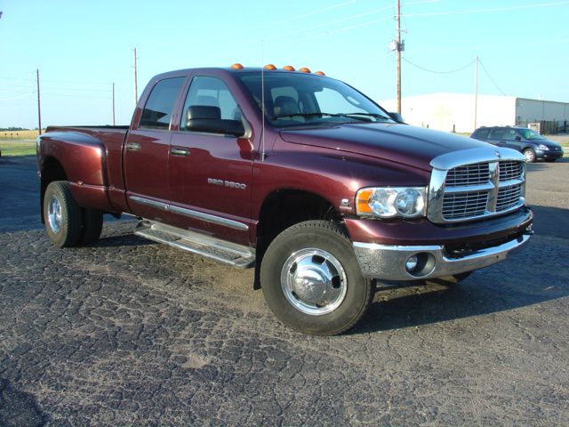 Dodge Ram 3500 2004 photo 4