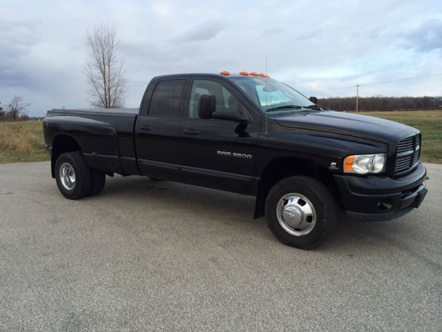 Dodge Ram 3500 2004 photo 1