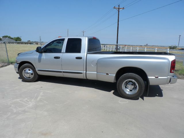 Dodge Ram 3500 2004 photo 4