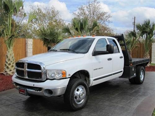 Dodge Ram 3500 2004 photo 2