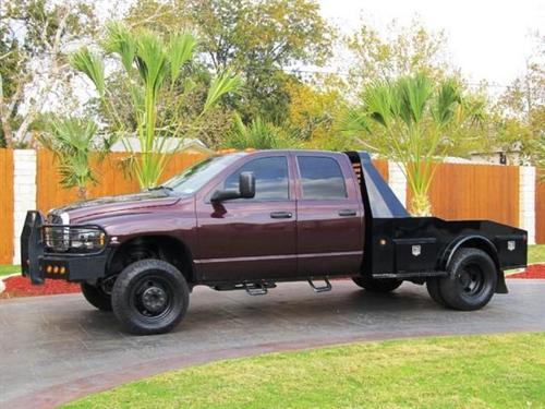 Dodge Ram 3500 2004 photo 3