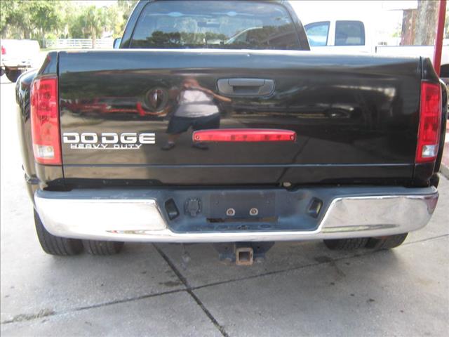 Dodge Ram 3500 2004 photo 4