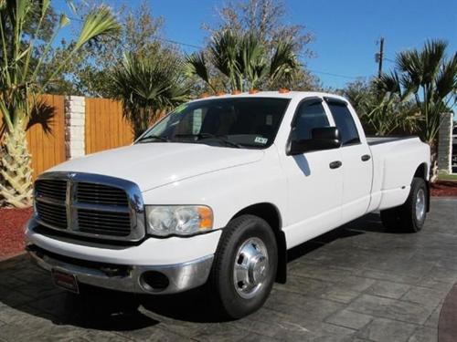 Dodge Ram 3500 2004 photo 2