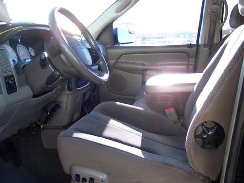 Dodge Ram 3500 2004 photo 4