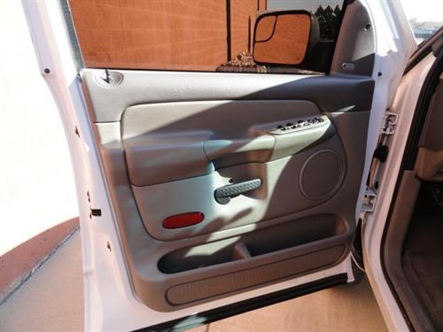 Dodge Ram 3500 2004 photo 4