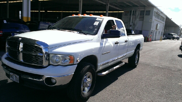Dodge Ram 3500 2004 photo 1