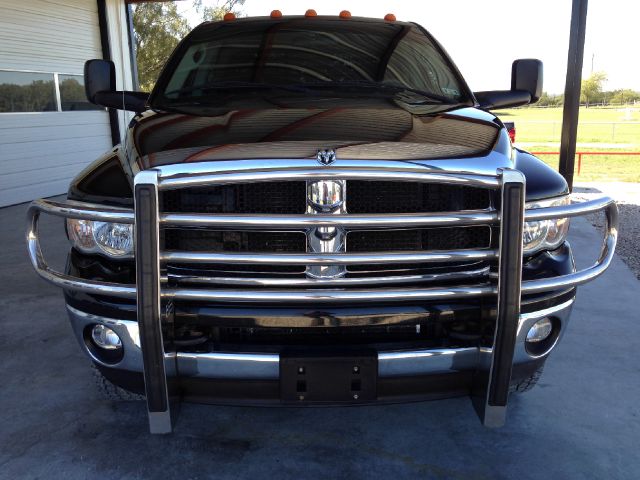 Dodge Ram 3500 2005 photo 3