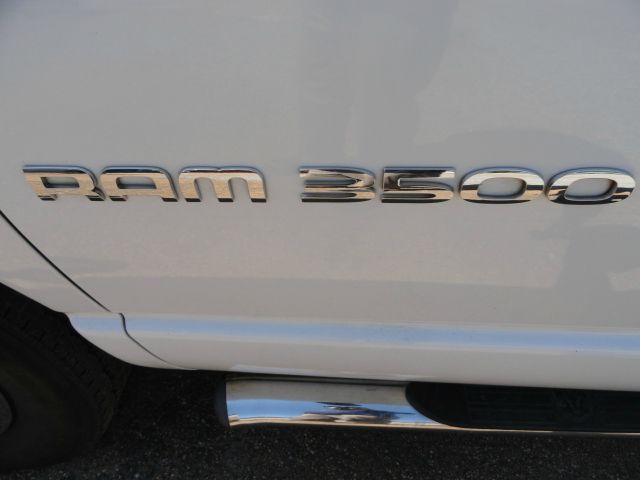 Dodge Ram 3500 2006 photo 1