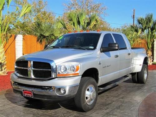 Dodge Ram 3500 2006 photo 2