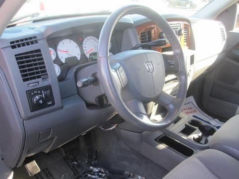 Dodge Ram 3500 2006 photo 2