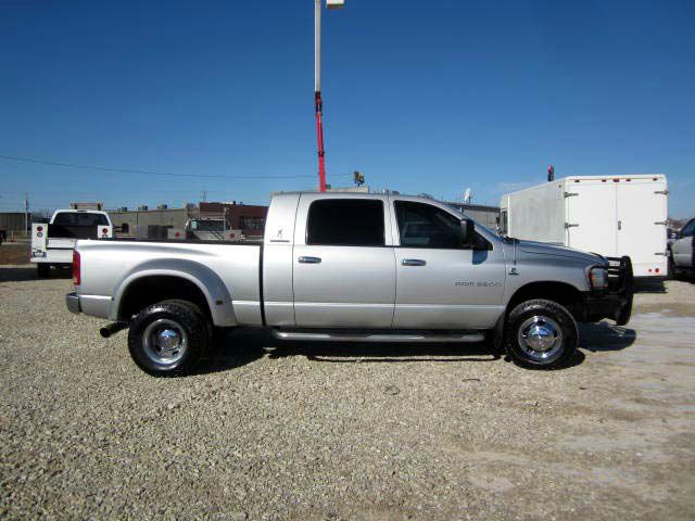 Dodge Ram 3500 2006 photo 2