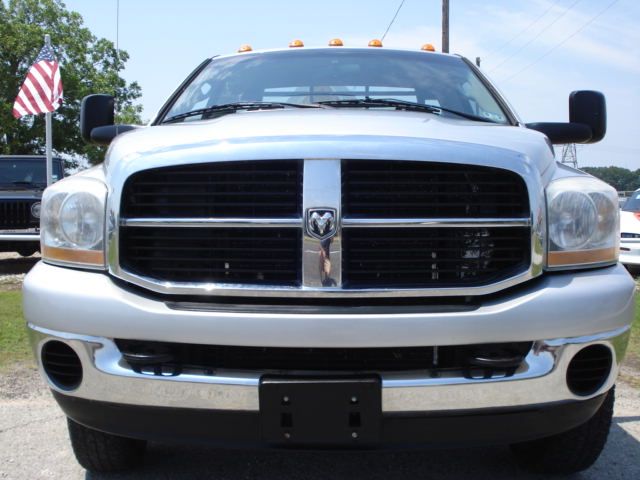 Dodge Ram 3500 2006 photo 9