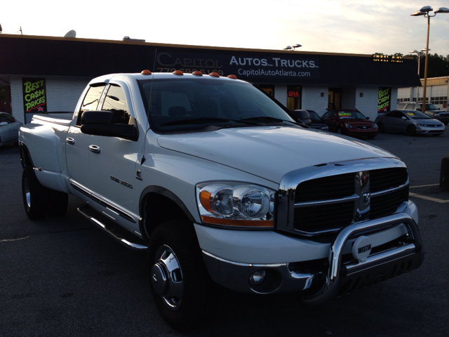 Dodge Ram 3500 2006 photo 2
