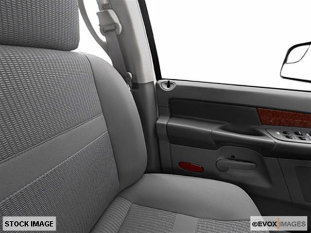 Dodge Ram 3500 2006 photo 2