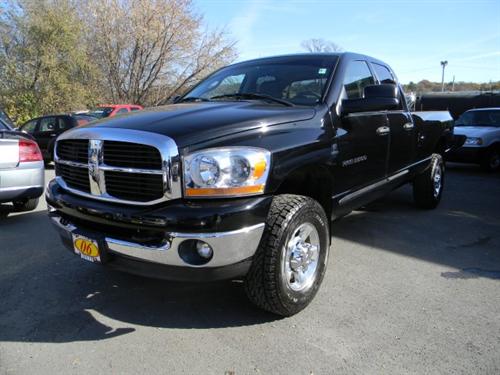 Dodge Ram 3500 2006 photo 2