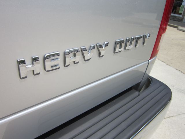 Dodge Ram 3500 2006 photo 29