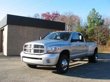Dodge Ram 3500 2006 photo 3