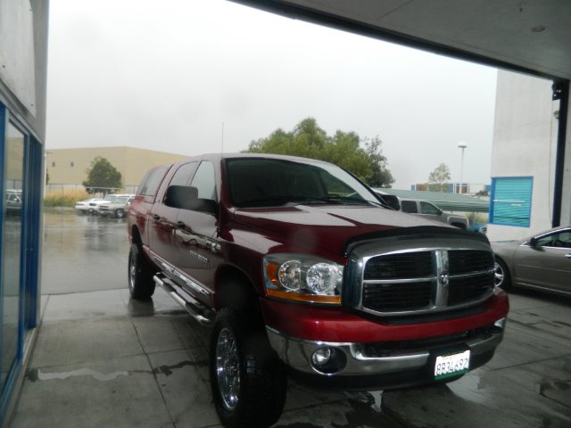 Dodge Ram 3500 2006 photo 3
