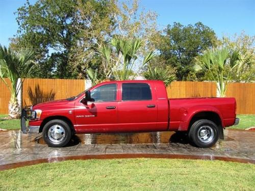 Dodge Ram 3500 2006 photo 3