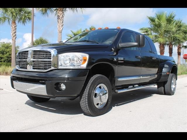 Dodge Ram 3500 2007 photo 2