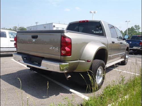 Dodge Ram 3500 2009 photo 2