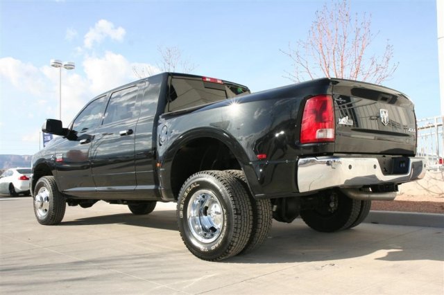 Dodge Ram 3500 2010 photo 2