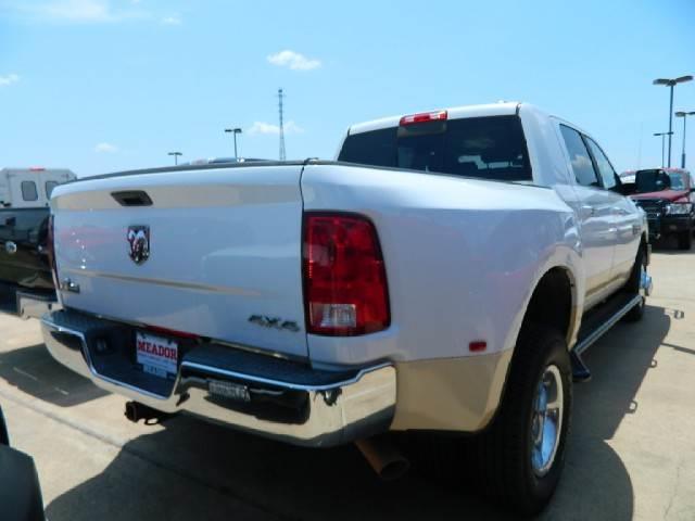 Dodge Ram 3500 2010 photo 3