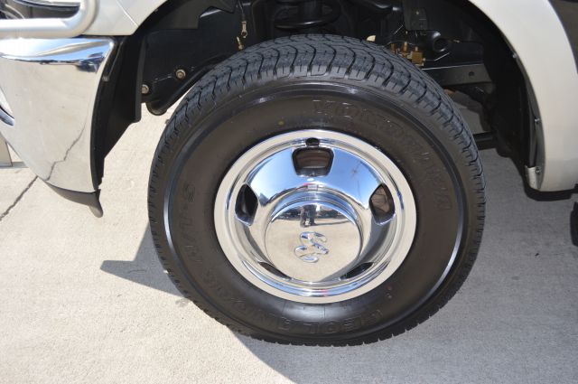 Dodge Ram 3500 2010 photo 3