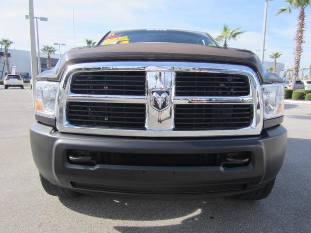Dodge Ram 3500 2011 photo 2