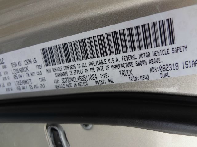 Dodge Ram 3500 2011 photo 2