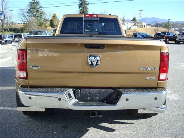 Dodge Ram 3500 2011 photo 3