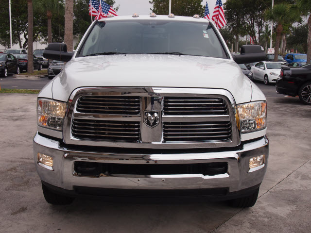 Dodge Ram 3500 2011 photo 1