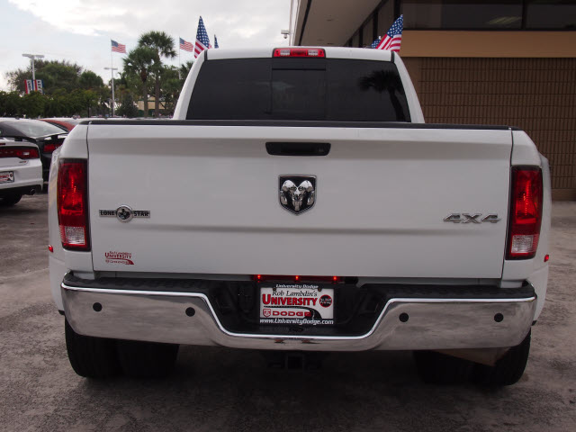 Dodge Ram 3500 2011 photo 4