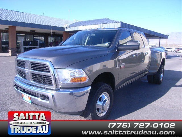 Dodge Ram 3500 2011 photo 2
