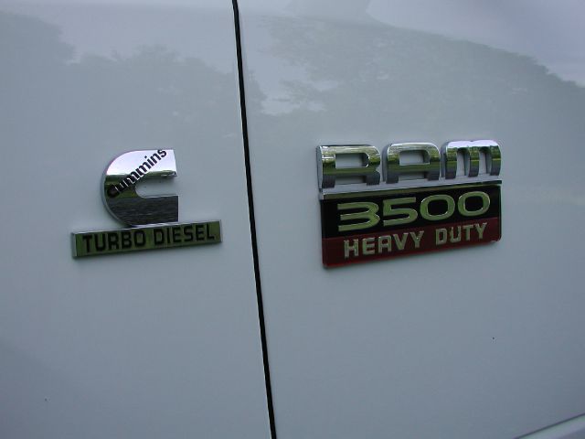 Dodge Ram 3500 2011 photo 1