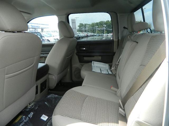 Dodge Ram 3500 2011 photo 5