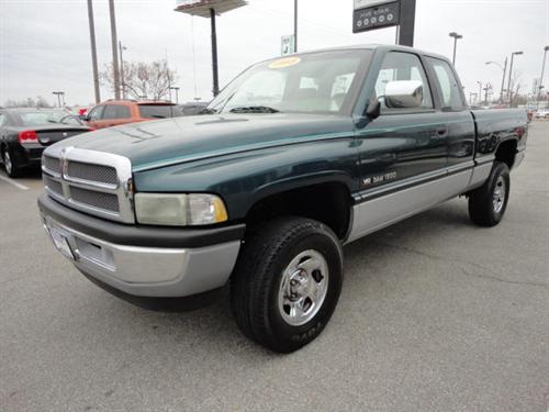 Dodge Ram Pickup 1995 photo 5