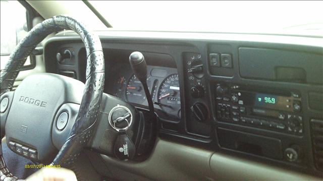 Dodge Ram Pickup 1995 photo 4