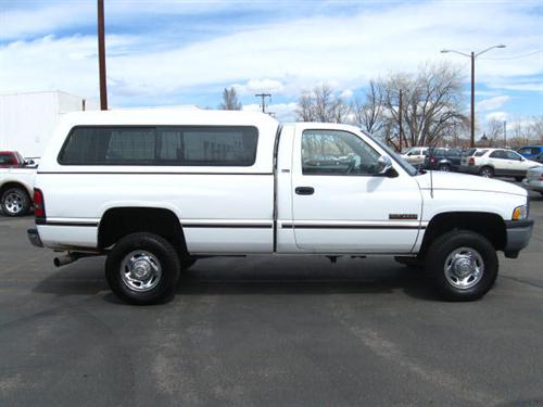 Dodge Ram Pickup 1995 photo 4