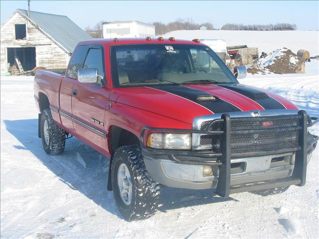 Dodge Ram Pickup 1996 photo 1